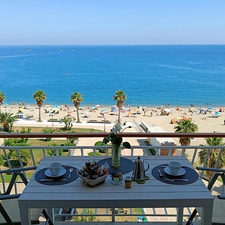 Maremare, Really On The Beach, With Private Parking Savona Exterior photo