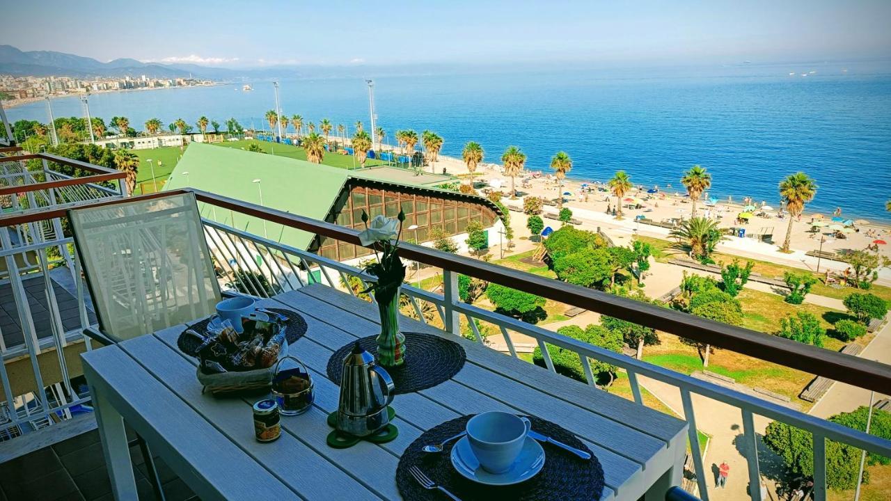 Maremare, Really On The Beach, With Private Parking Savona Exterior photo